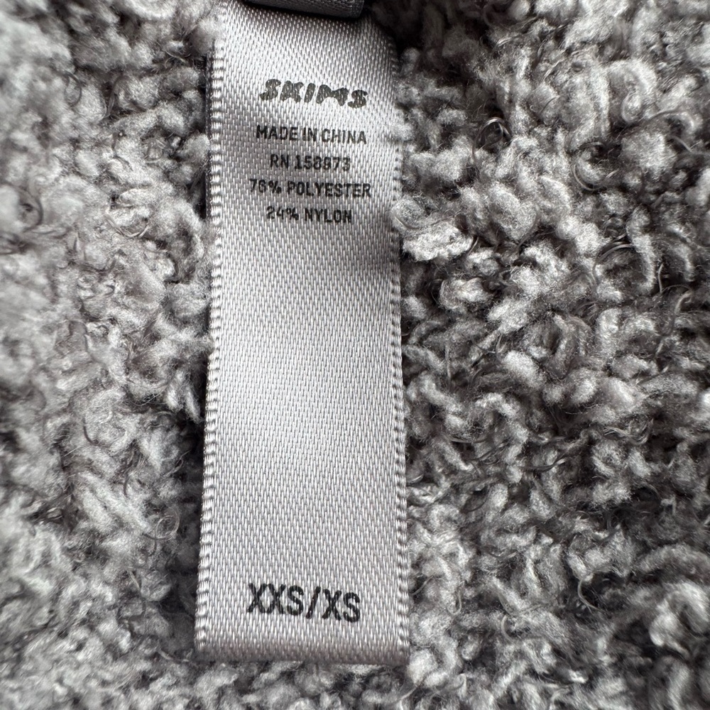 SKIMS Cozy Knit Teddy Crop Top Short Sleeve Gray Size XXS/XS - Picture 6 of 9